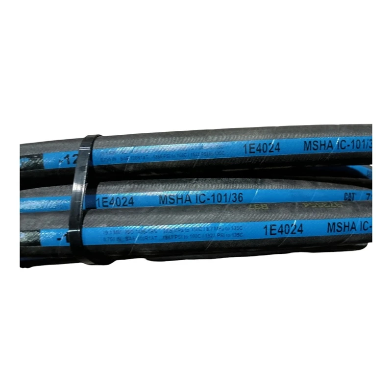 Tuyau Caterpillar 4568421 compatible avec les modèles Caterpillar D9T, D6T et D10