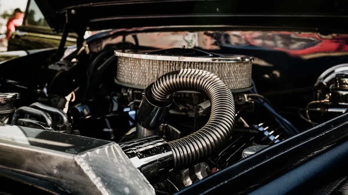 FS1280 vs FS1040 : Quel séparateur eau/carburant Fleetguard protège le mieux vos injecteurs ?